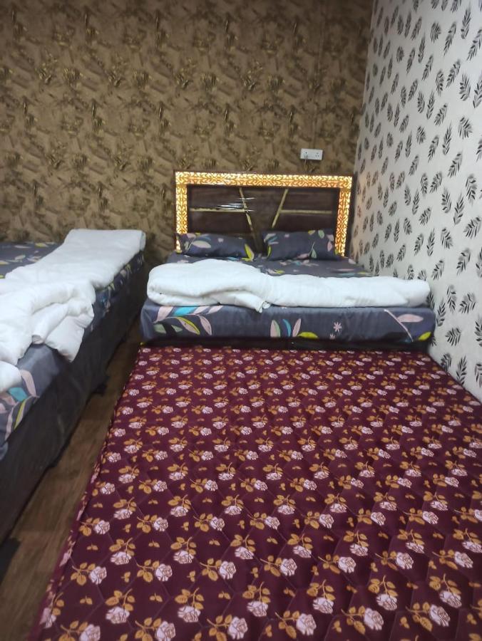 Hotel Shree Kashi Govardhan Dham à Ujjain Extérieur photo
