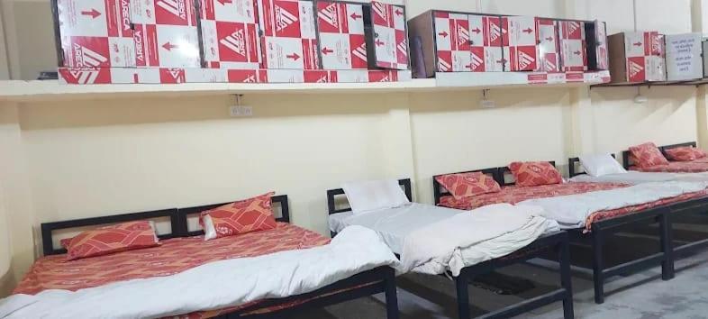 Hotel Shree Kashi Govardhan Dham à Ujjain Extérieur photo